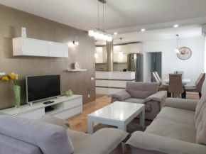 Lux Family Apartment KRUNA